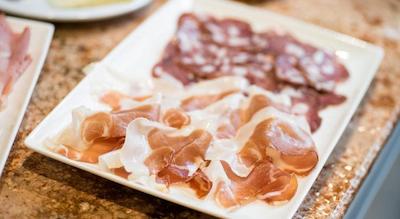 رلیز مادالنا کامر این رما