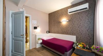 رلیز مادالنا کامر این رما