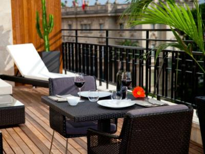 برگ لوکسوری هتل