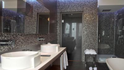 برگ لوکسوری هتل