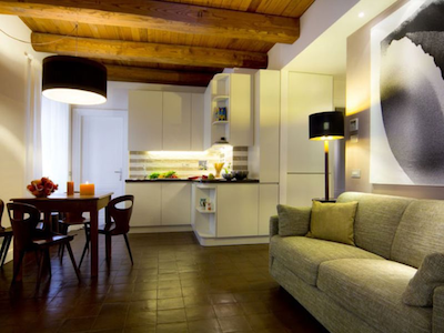 لا جنسُلا این تراستور