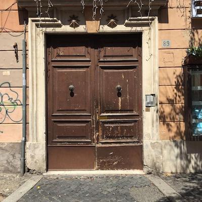 ب اند ب تویس