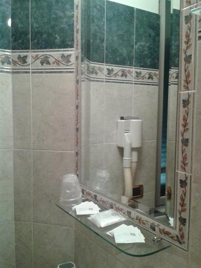 سیت اترنا بد اند بریکفاست