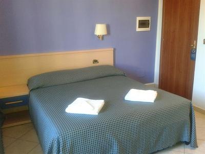 سیت اترنا بد اند بریکفاست