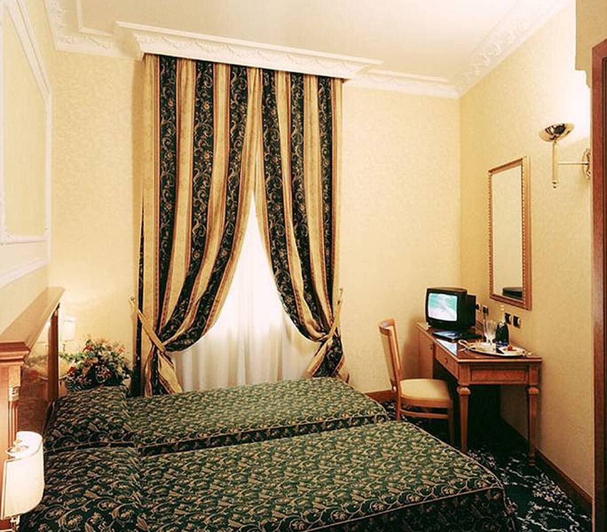 هتل دی کنسُلی واتیکانو