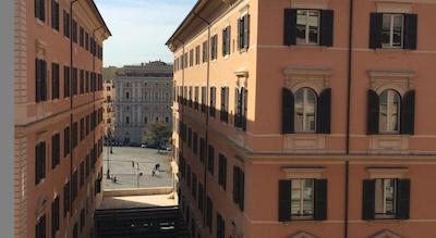 رلیز کنت دی کاوور