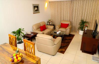 اوان اجمان سویتز هتل