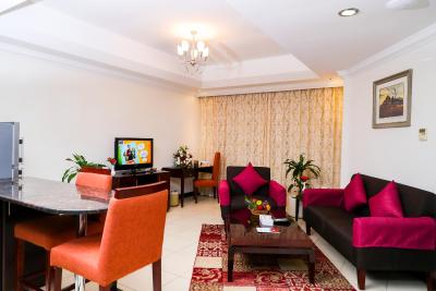 اوان اجمان سویتز هتل