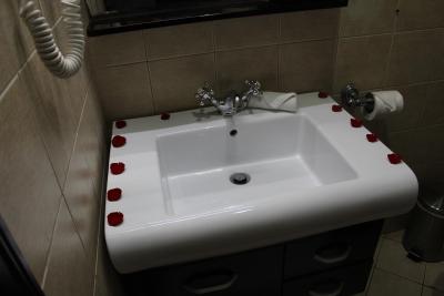 اوان اجمان سویتز هتل