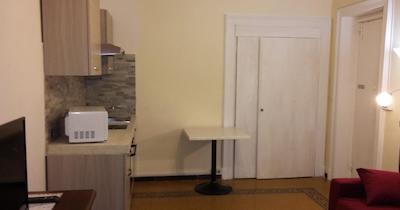 بد اند بریکفاست ای تر پوپازی