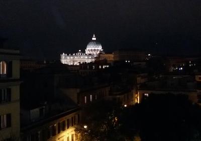 بد اند بریکفاست ای تر پوپازی