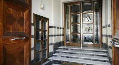 21 اپریل هوس