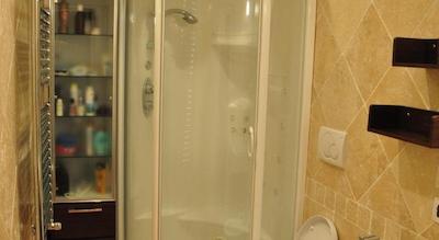 ناونا نیس روم