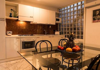 مارتینا اپارتمنت-پیازا دل پپلو