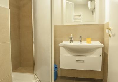 ادرم ب اند ب