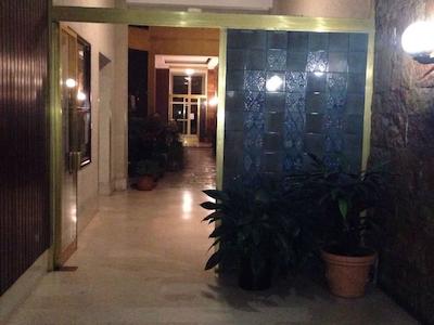 اریستو ب اند ب