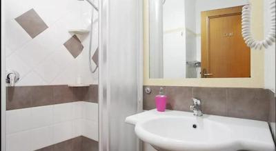 اندنی ب اند ب