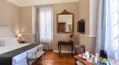 ای تر مسهتیری گوست هوس