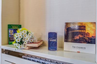 رواتی گوست هوس