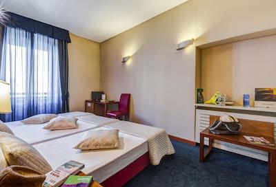 رواتی گوست هوس