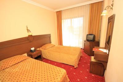 هتل هرا بیچ