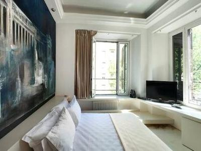 بدب لوکسوری رومز سان پیترو