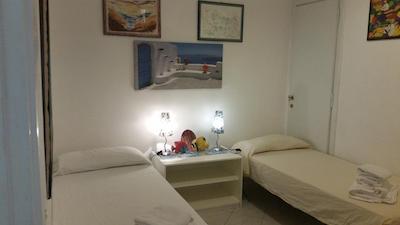 جیراسُلریل اُن د بیچ