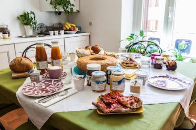 دموز کویریتوم