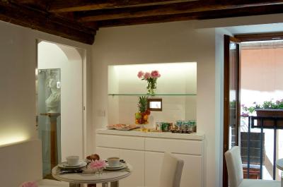 جیگلی درو سویت