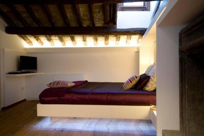 جیگلی درو سویت