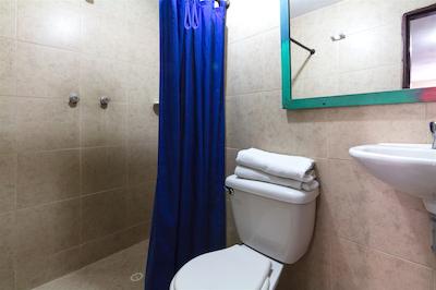 هتل کنکویستادرز