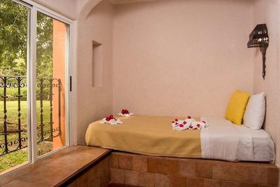 ویلاز ارکلجیکاز چیچن ایتزا