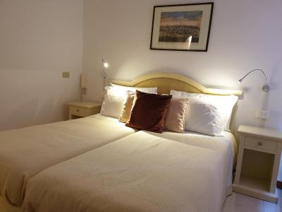 لکاندا کاسا پترارکا