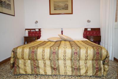 لکاندا کاسا پترارکا