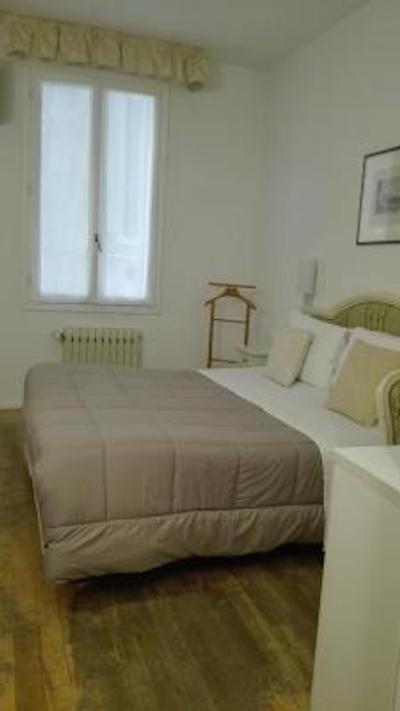 لکاندا کاسا پترارکا