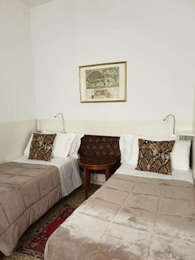 لکاندا کاسا پترارکا