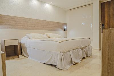 هتل کارتاجنا ریال این