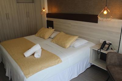 هتل کارتاجنا ریال این