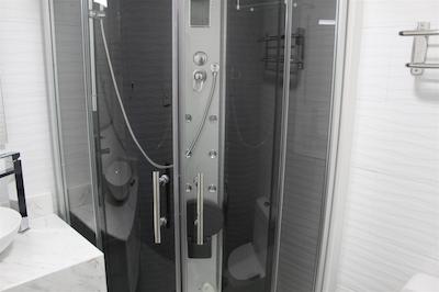 هتل کارتاجنا ریال این