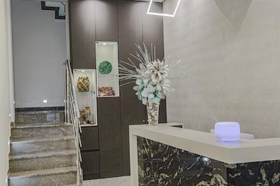 هتل کارتاجنا ریال این