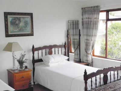 لاوندر هیل گوست هوس