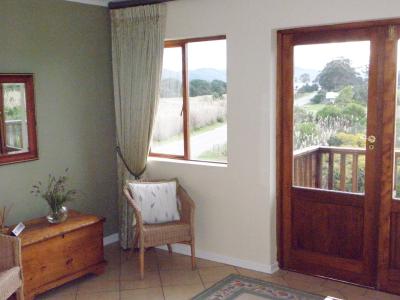 لاوندر هیل گوست هوس