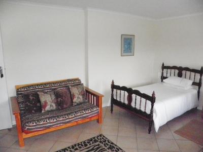 لاوندر هیل گوست هوس