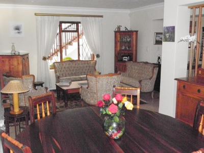 لاوندر هیل گوست هوس