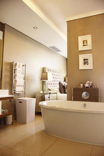 د رسیدنسز کریستال تورز