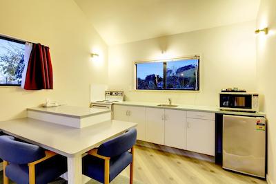 رلاند اپسُم متل