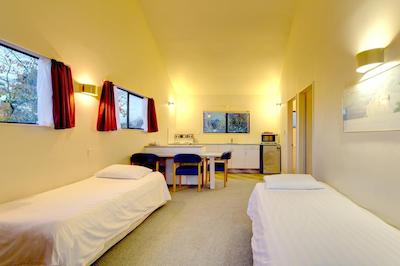 رلاند اپسُم متل