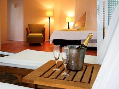 د ریف هوس پالم کو-مگالری بای سُفیتل