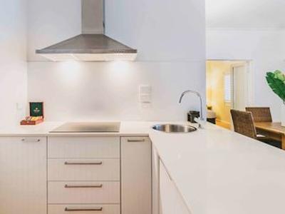 د ریف هوس پالم کو-مگالری بای سُفیتل