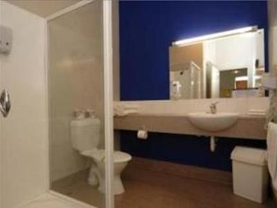 پارکلاندز متل